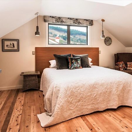 Miners Lane Guest House Clyde Bagian luar foto