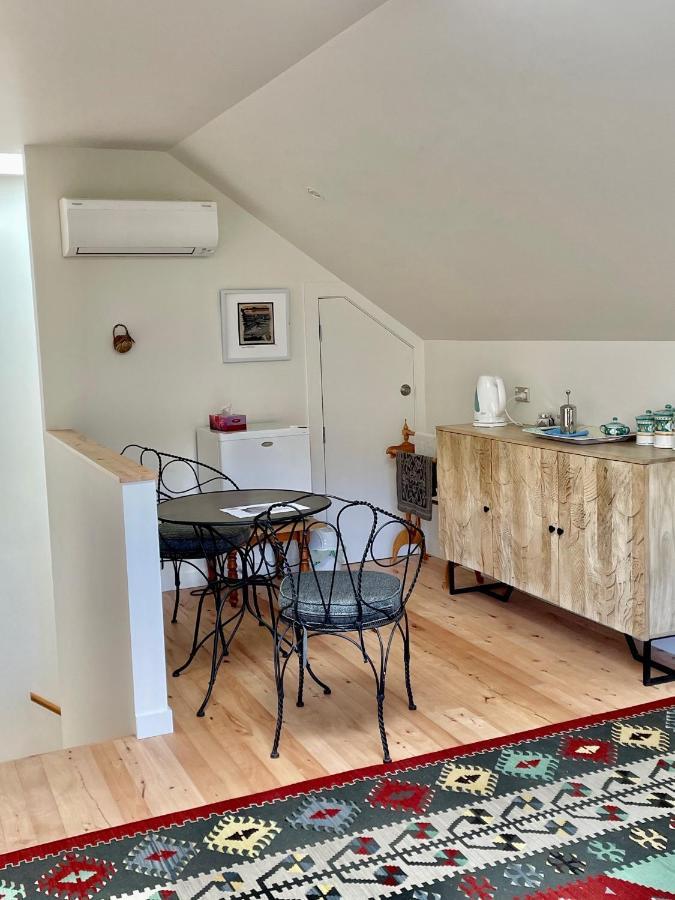 Miners Lane Guest House Clyde Bagian luar foto